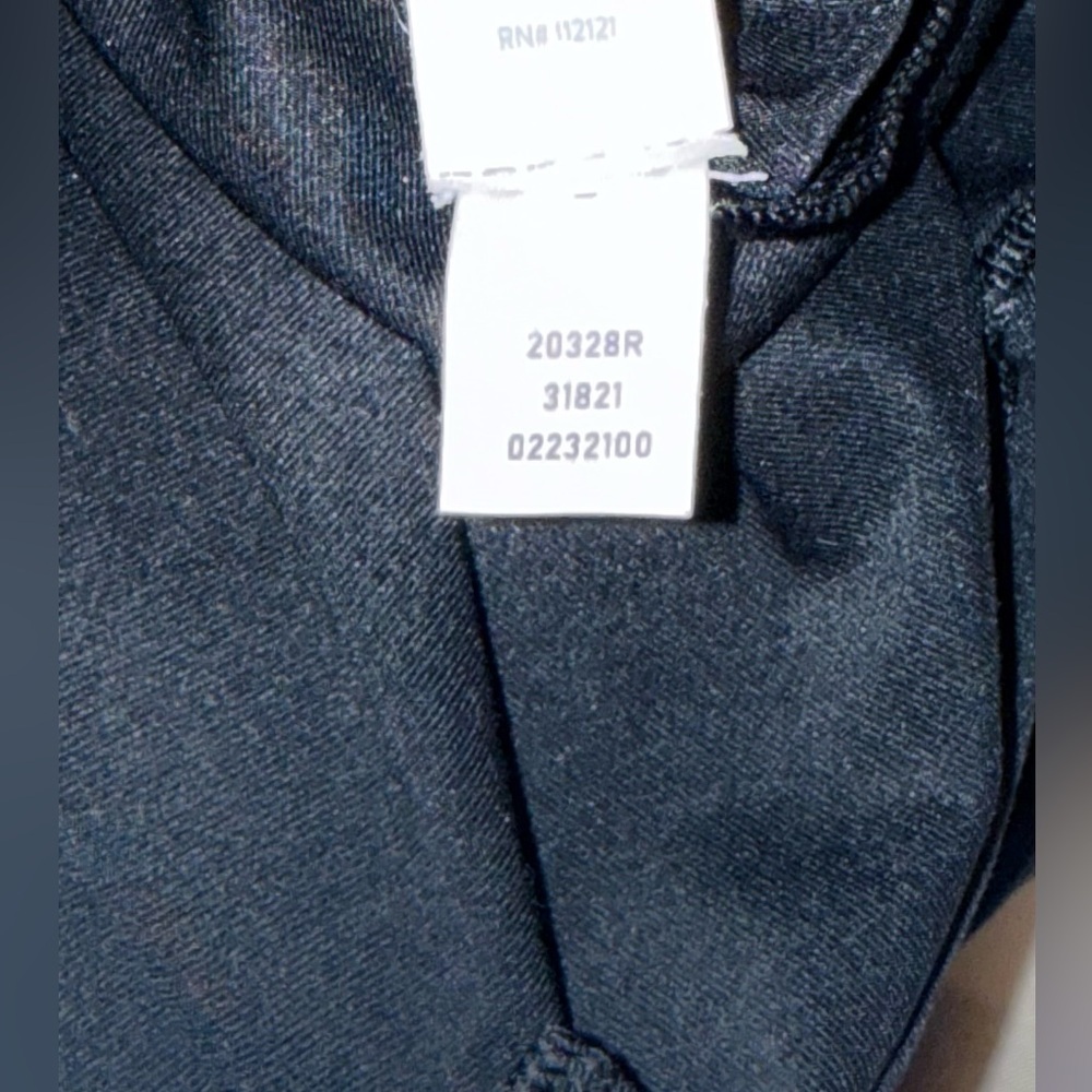 NWOT SPANX suit yourself scoop neck tank bodysuit in black Size: Medium - Picture 10 of 10